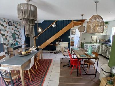 Maison - 130 m² - 4 pièces