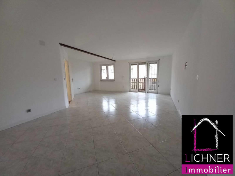 Maison - 220 m² - 8 pièces