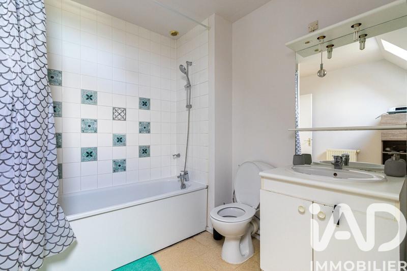 Maison - 95 m² - 5 pièces