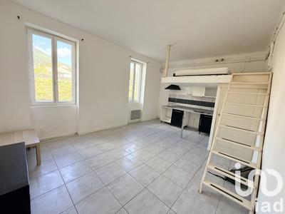 Studio - 25 m² - 1 pièce