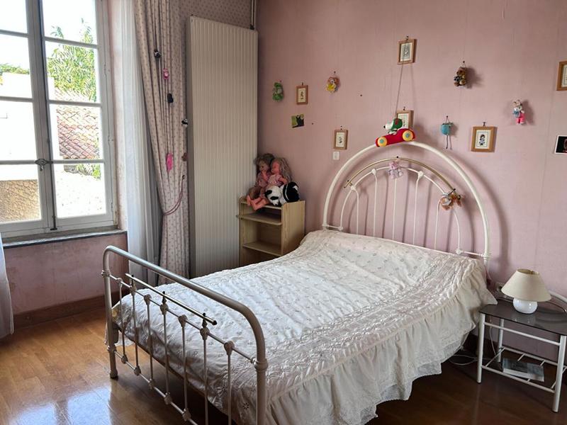 Maison - 318 m² - 8 pièces