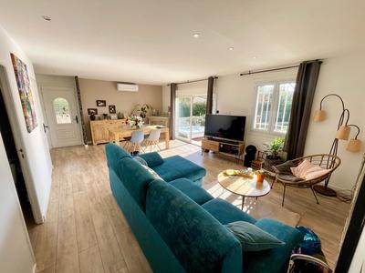 Villa - 159 m² - 6 pièces