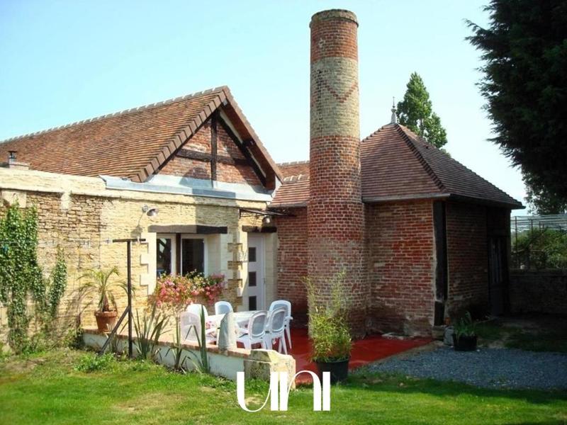 Maison - 630 m² - 30 pièces