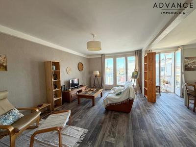 Appartement - 80 m² - 3 pièces