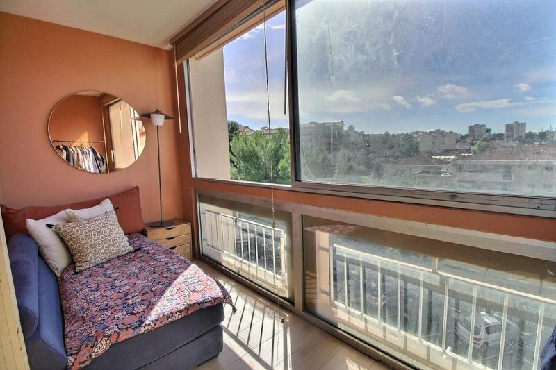 Appartement - 97 m² - 5 pièces