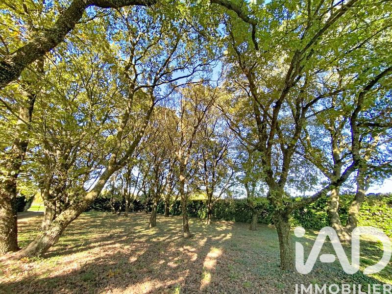 Maison - 210 m² - 7 pièces