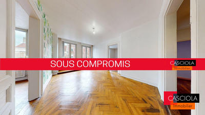 Appartement - 80 m² - 4 pièces