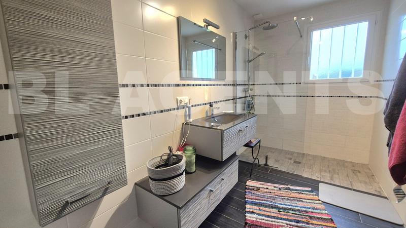 Pavillon - 125 m² - 6 pièces