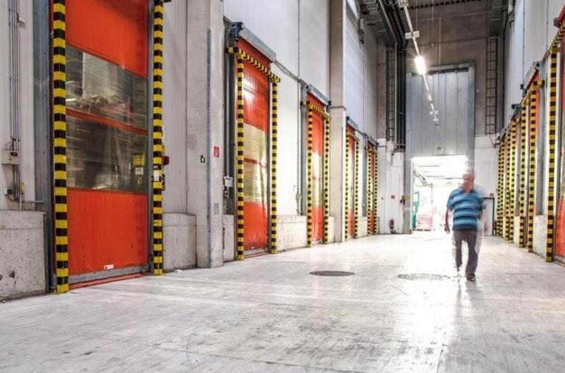 Local d'activité / Entrepôt - 6 700 m²