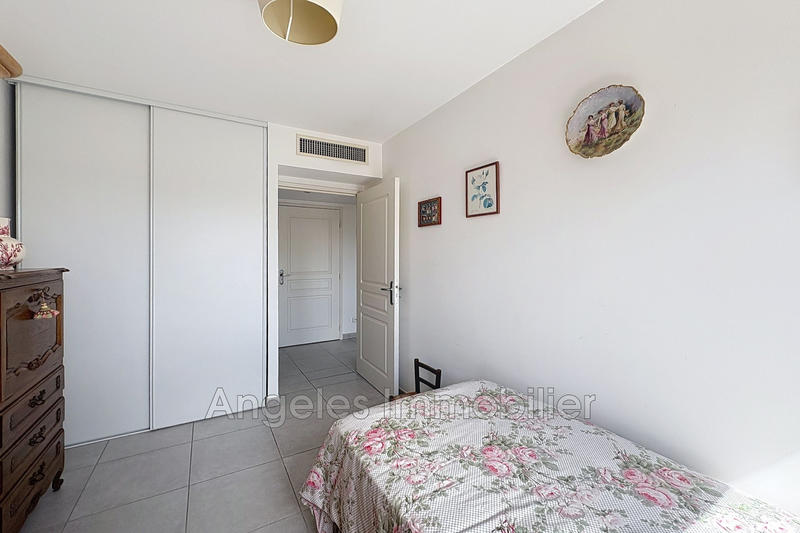 Appartement - 77 m² - 3 pièces