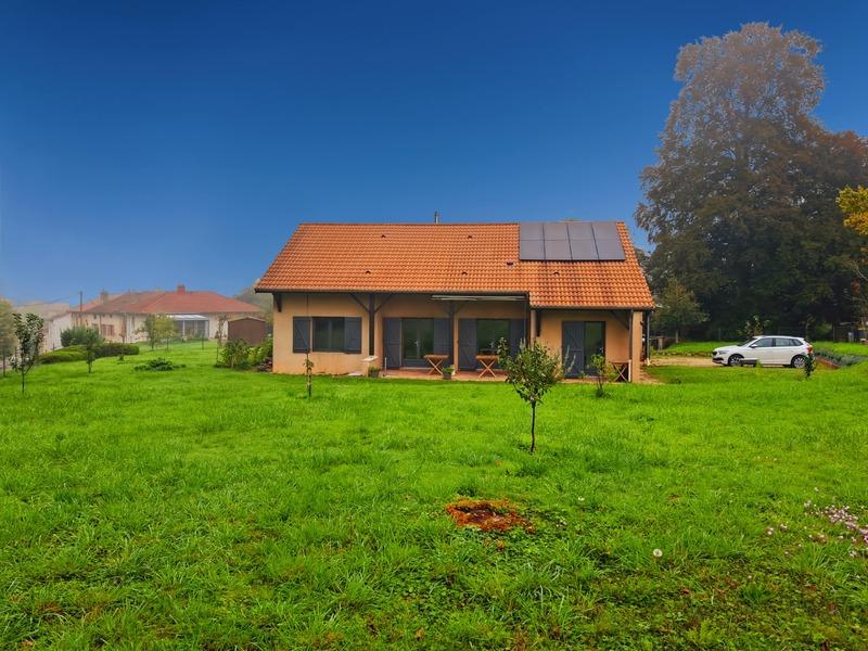 Maison - 101 m² - 5 pièces