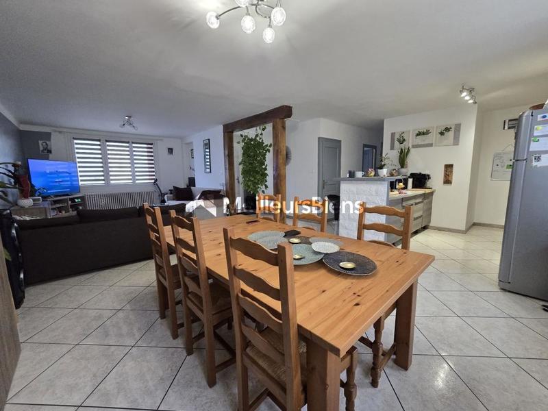 Maison - 115 m² - 6 pièces