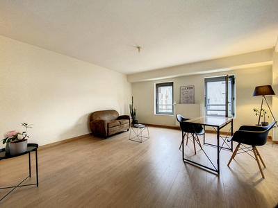 Appartement - 84 m² - 3 pièces