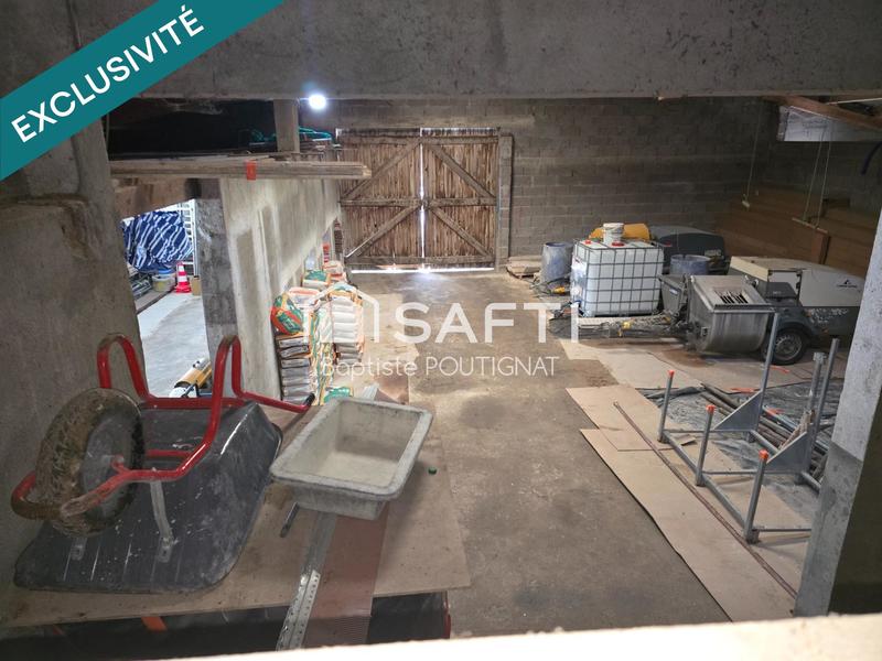 Maison - 407 m² - 3 pièces