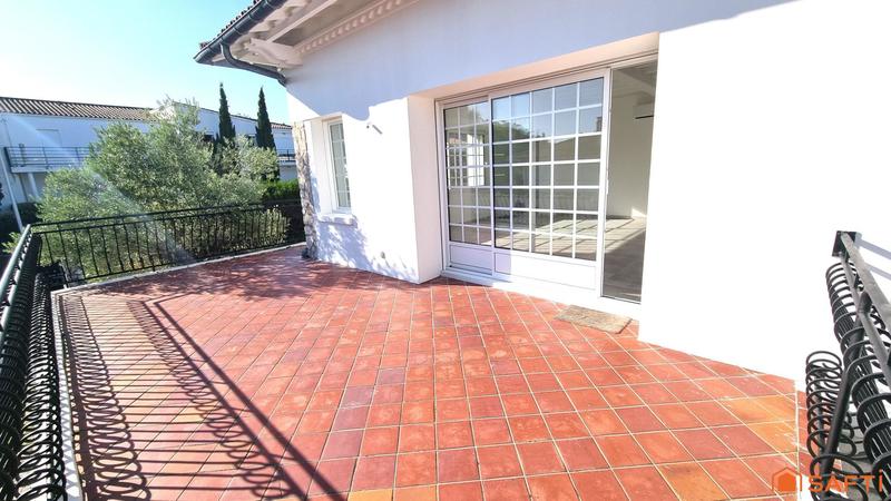 Maison - 160 m² - 8 pièces