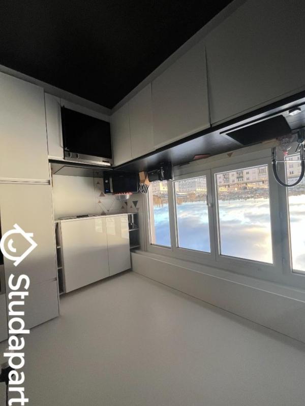 Chambre - 9 m² - 1 pièce