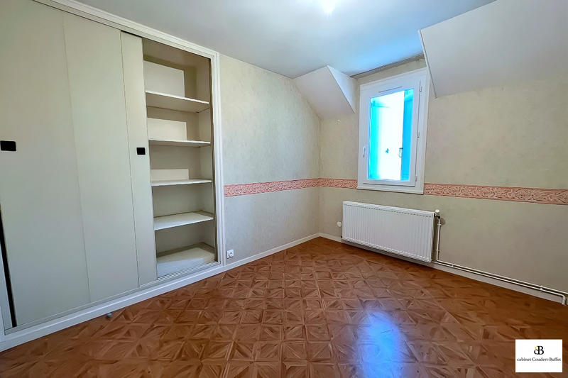 Maison - 110 m² - 5 pièces