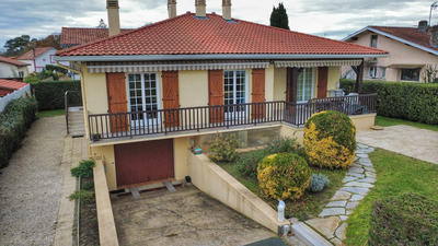 Villa - 138 m² - 6 pièces