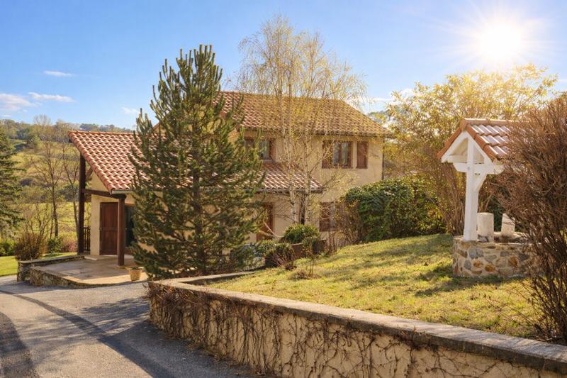 Maison - 141 m² - 5 pièces