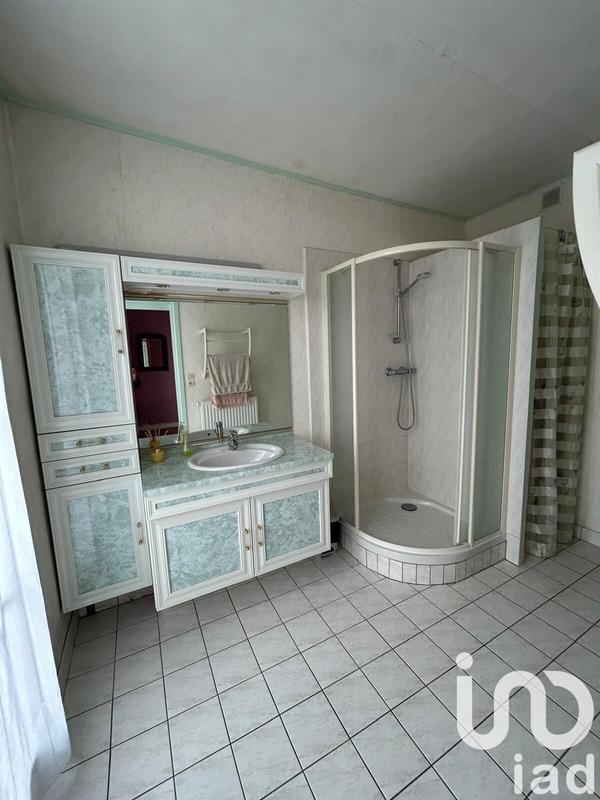 Appartement - 93 m² - 4 pièces