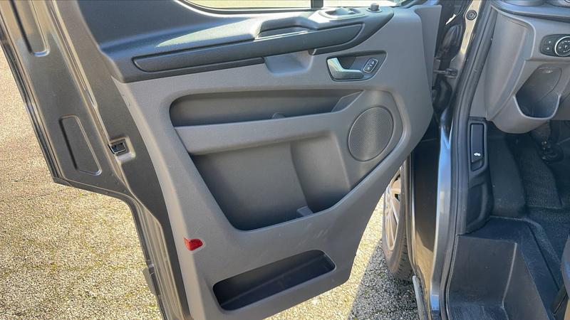 Ford Transit Custom Fourgon Vu L2h1 2.0 EcoBlue 170 Bva Limited 320 Cabine Approfondie - 6 places Automatique
