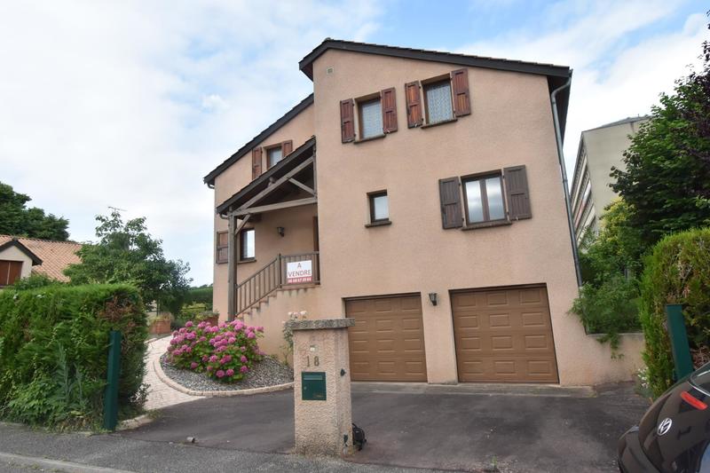 Maison - 154 m² - 9 pièces