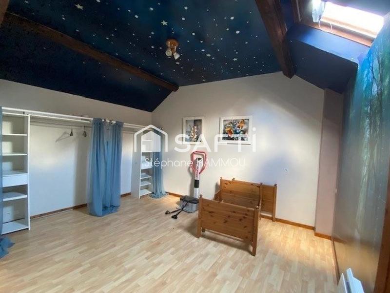 Maison - 180 m² - 7 pièces