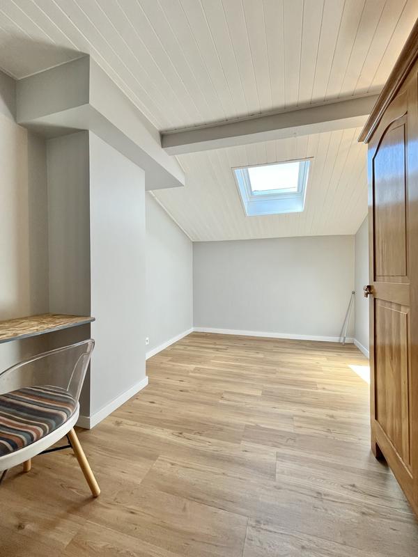 Appartement - 106 m² - 5 pièces