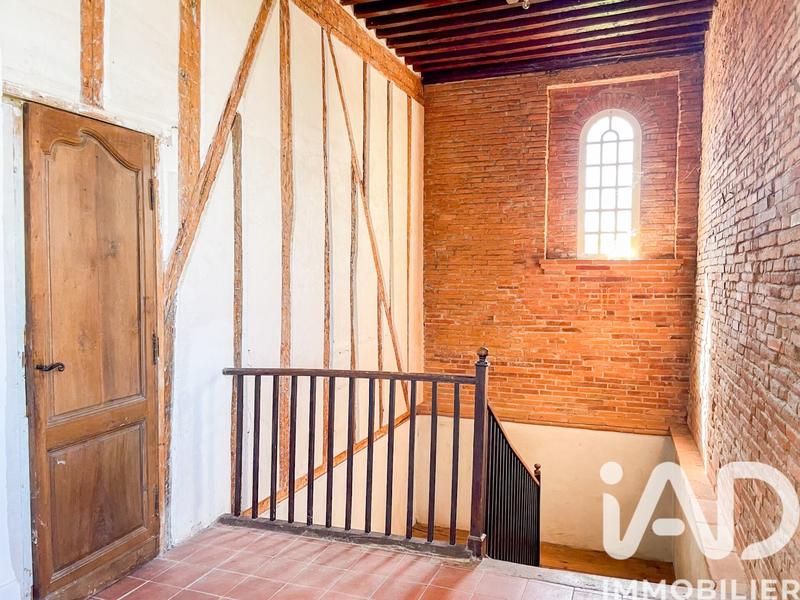 Maison - 460 m² - 10 pièces