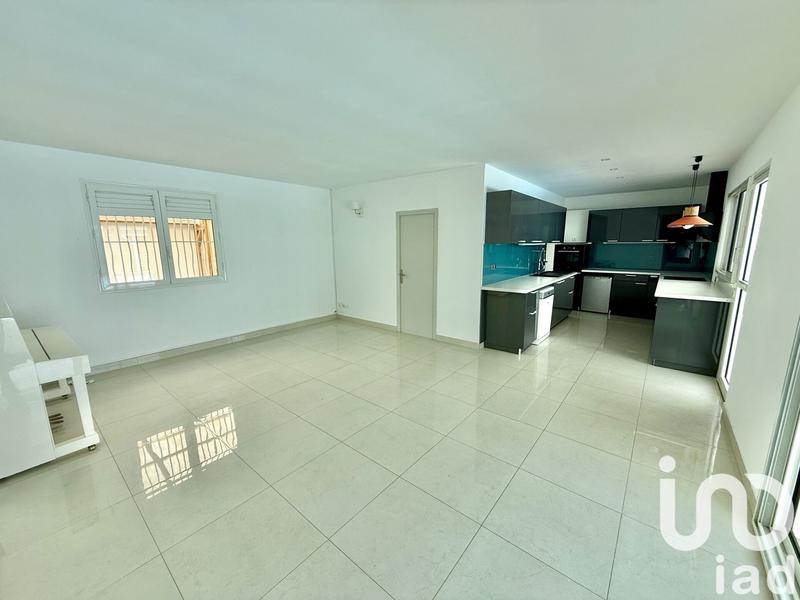 Maison - 180 m² - 5 pièces