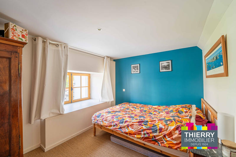 Appartement - 198 m² - 7 pièces