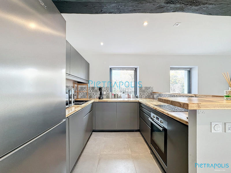 Maison - 137 m² - 6 pièces