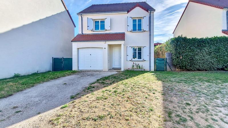 Maison traditionnelle - 101 m² - 4 pièces