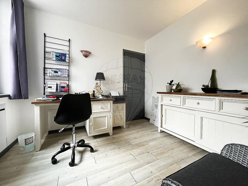 Demeure - 200 m² - 10 pièces