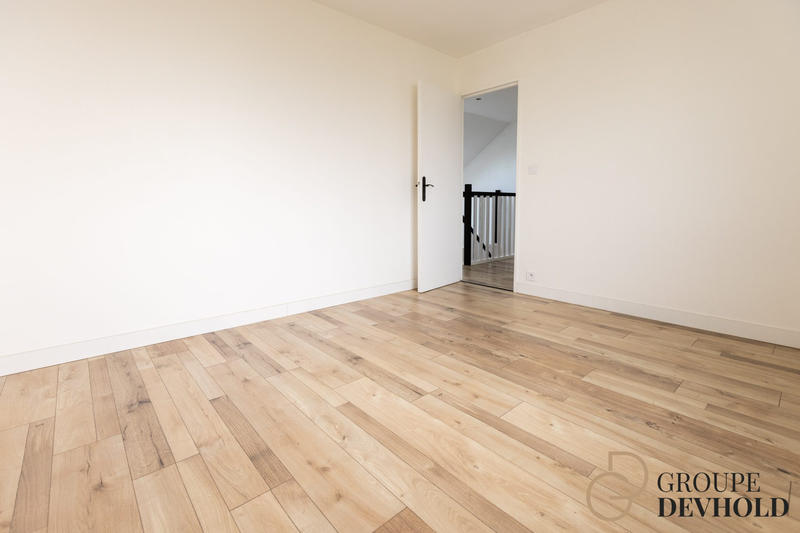 Maison - 182 m² - 8 pièces