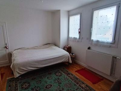 Maison traditionnelle - 103 m² - 5 pièces