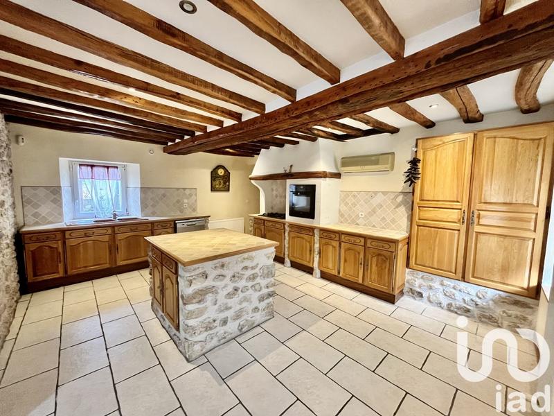 Maison - 215 m² - 6 pièces