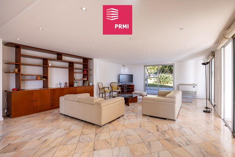 Maison - 258 m² - 6 pièces