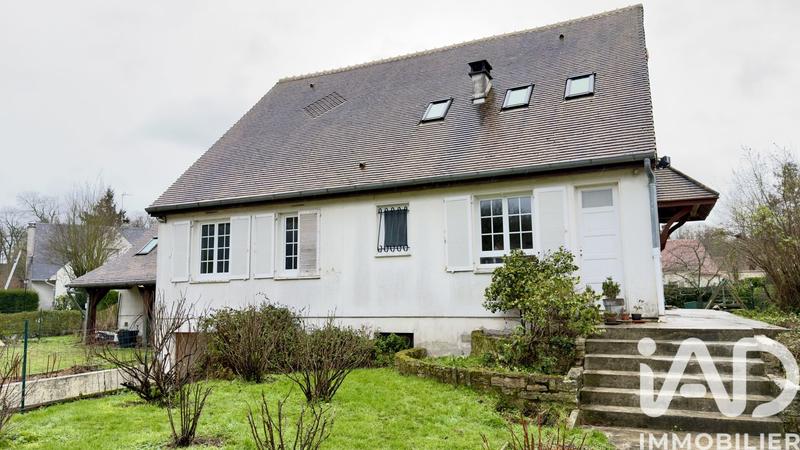 Maison - 235 m² - 7 pièces