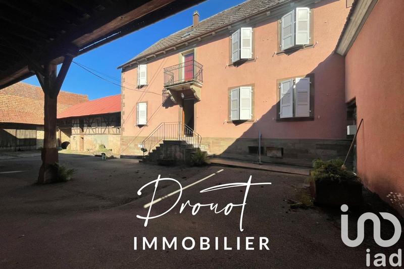 Maison - 238 m² - 9 pièces