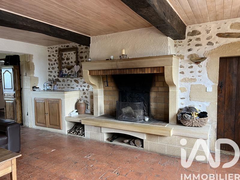 Maison - 241 m² - 9 pièces