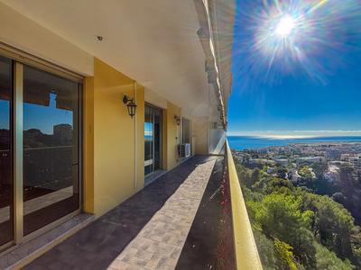 Appartement - 97 m² - 4 pièces