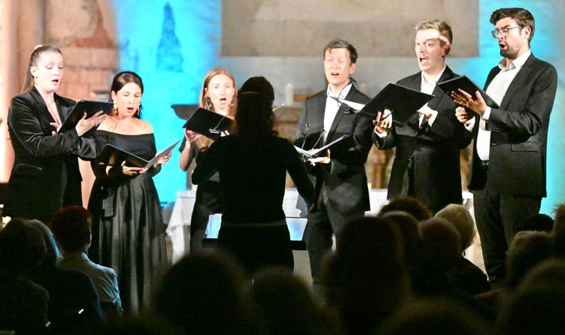 Mai Musical de Meursault - Concert de l'ensemble vocal Six voix dans la nuit : &quot;Flos Florum&quot;
