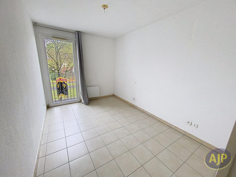 Appartement - 80 m² - 3 pièces