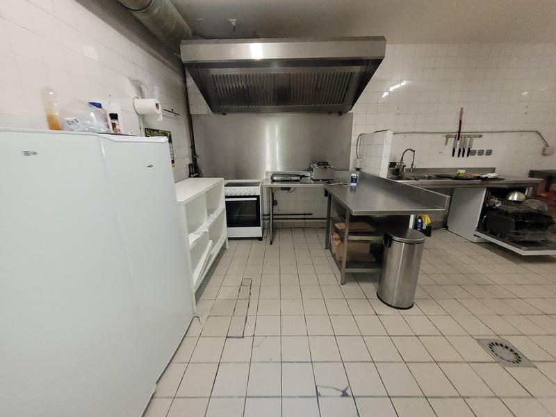 Local commercial - 100 m² - 3 pièces