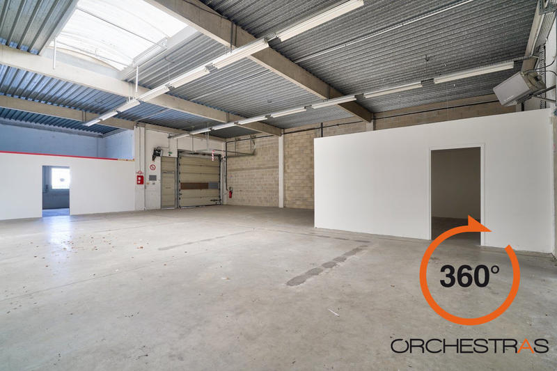 Local d'activités - 385 m²
