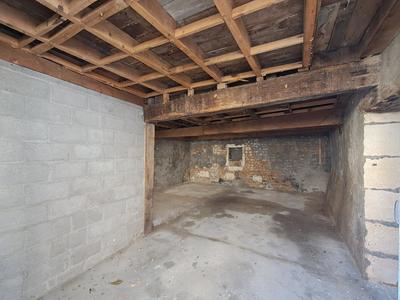 Parking / Garage - 50 m²