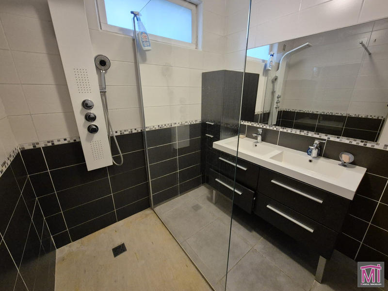 Maison - 86 m² - 6 pièces