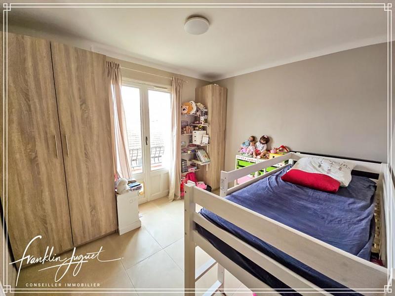 Appartement - 103 m² - 4 pièces