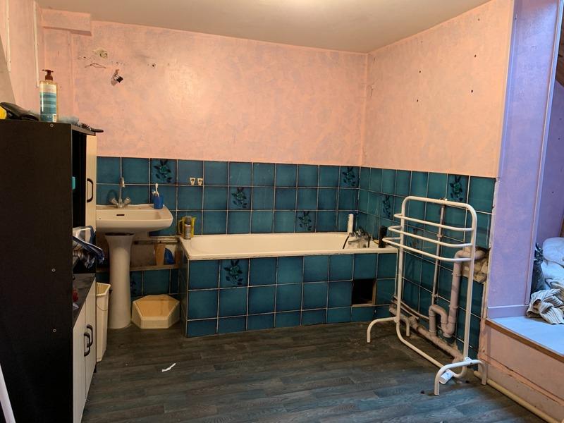 Maison - 230 m² - 12 pièces